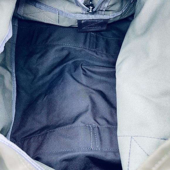 EAGLE CREEK TAUCK ARMY GREEN NO MATTER WHAT SMALL DUFFLE BAG - Picture 11 of 12